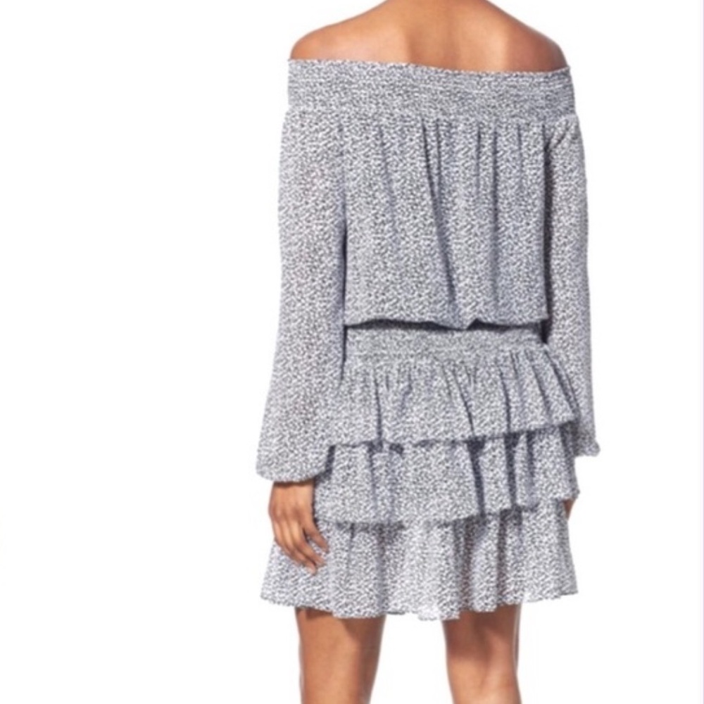 Michael Kors Sunari Navy & White Floral Off the Shoulder Dress Size: Medium - Picture 2 of 14